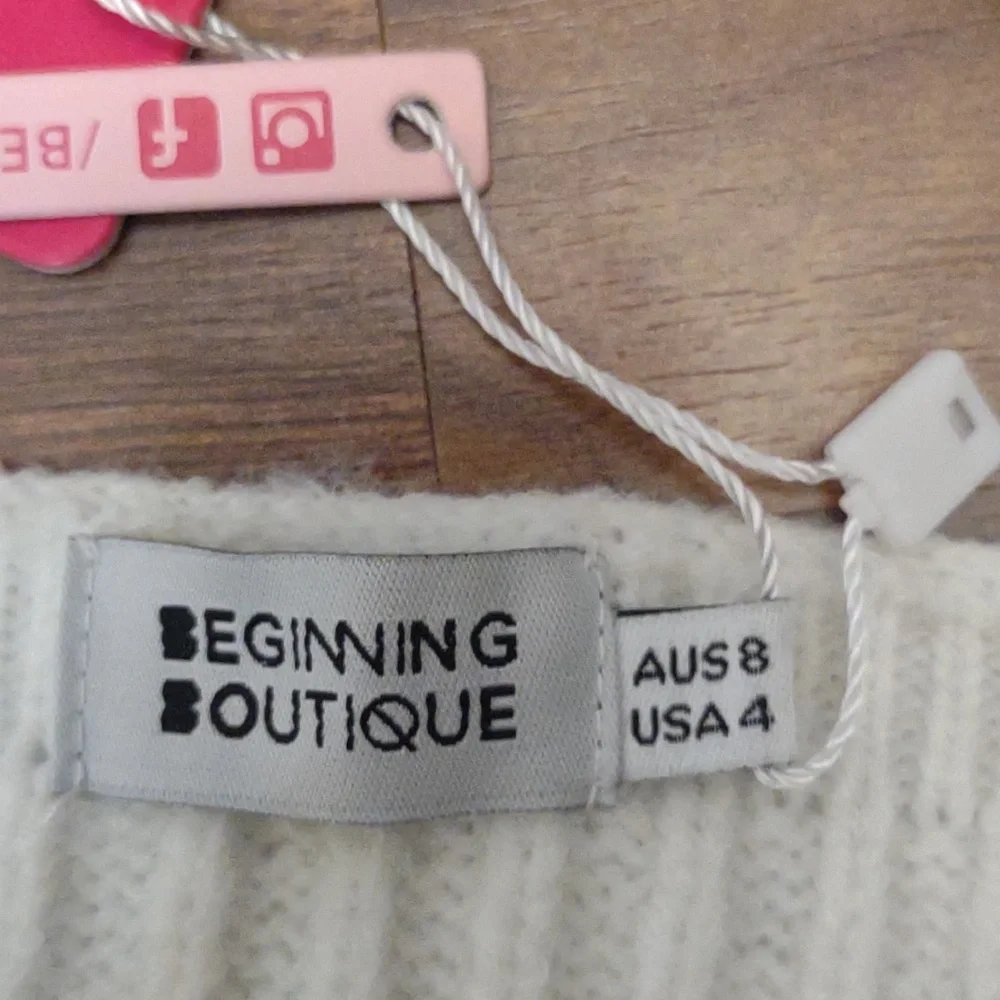 Beginning Boutique crop sweater tank top